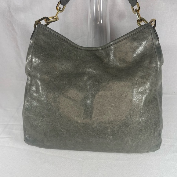 Tory Burch Grey & Metallic Leather Snap Shoulder Bag – Gold Hardware – Preowned - Picture 9 of 13